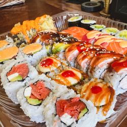 541 Sushi Bar - Sushi platter to go