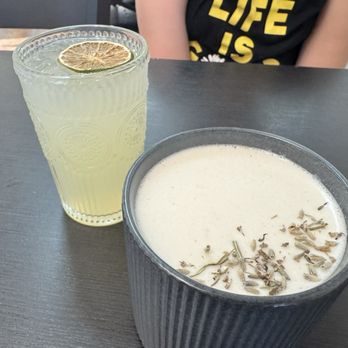 Rebel Hen Cafe - London Fog - Cafes Near Me - Lincoln, California Rebel Hen Cafe - London Fog - Cafes Near Me - Lincoln, California