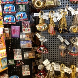 Usa Today Travel Zone - Don't forget to pick up a souvenir from your visit to Michigan!