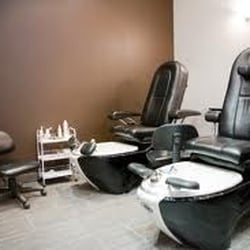 Salon Sorella & Day Spa - Pedicure chairs