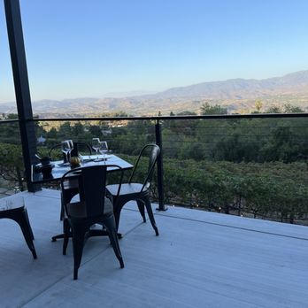 Hidden Meadows Vineyard - Wine Tasting Room Near Me - Escondido, California Hidden Meadows Vineyard - Wine Tasting Room Near Me - Escondido, California