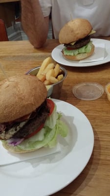 Flipside Burgers by null