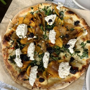 True Food Kitchen - Seasonal Butternut Squash Pizza, V - New American Near Me - Scottsdale, Arizona True Food Kitchen - Seasonal Butternut Squash Pizza, V - New American Near Me - Scottsdale, Arizona