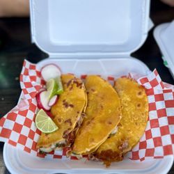 Fairview Food Plaza - QUESATACOS