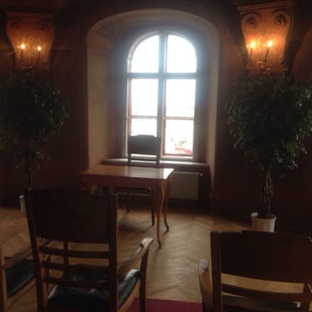 Rathaus - Town Hall Near Me - Retz, 3