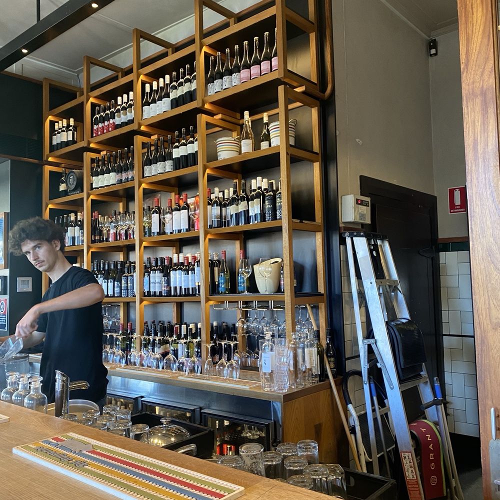 Palace Hotel - The bar! - Hotels Near Me - Mortlake, NSW