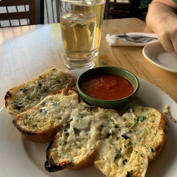 Vendetta's Restaurant - Garlic Bread - Italian Near Me - Vail, Colorado Vendetta's Restaurant - Garlic Bread - Italian Near Me - Vail, Colorado