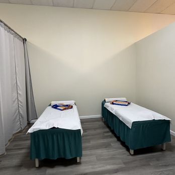 Healthy Foot Massage - Massage Near Me - Carle Place, New York Healthy Foot Massage - Massage Near Me - Carle Place, New York