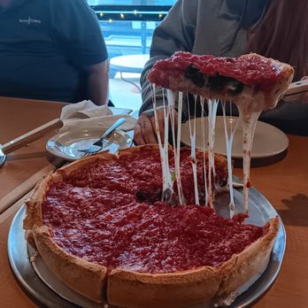 Pizzeria Davlo - Pizza Near Me - Omaha, Nebraska