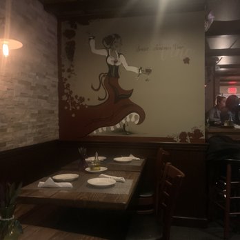Casa d'Paco - Spanish Near Me - Newark, New Jersey