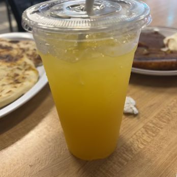 La Ceiba Restaurant - Passion fruit agua Fresca (maracuya) - Mexican Near Me - Long Beach, California