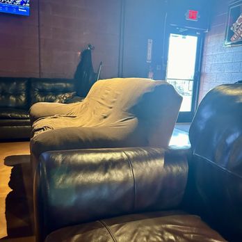 Tobacco Town - Comfy couches - Lounges Near Me - Trenton, Michigan Tobacco Town - Comfy couches - Lounges Near Me - Trenton, Michigan