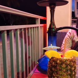 Great atmosphere with great drinks and hookah