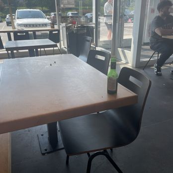 Chipotle Mexican Grill - Dirty table and floor - Fast Food Near Me - Plymouth, Massachusetts Chipotle Mexican Grill - Dirty table and floor - Fast Food Near Me - Plymouth, Massachusetts
