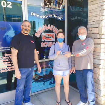 Signature Scuba Diving - Receiving my SDI card with Instructor Paul and DM Ken :) - Scuba Diving Near Me - Rancho Cucamonga, California Signature Scuba Diving - Receiving my SDI card with Instructor Paul and DM Ken :) - Scuba Diving Near Me - Rancho Cucamonga, California