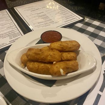 Linda's La Cantina - Cheese sticks - Steakhouses Near Me - Orlando, Florida Linda's La Cantina - Cheese sticks - Steakhouses Near Me - Orlando, Florida