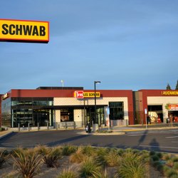 Les Schwab Tire Center