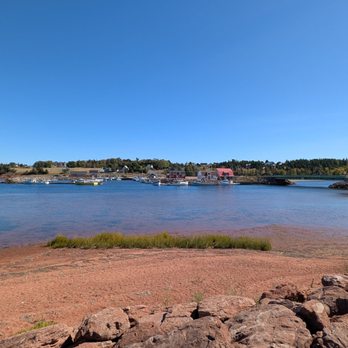 Carr's Oyster Bar - View - Seafood Near Me - Stanley Bridge, Prince Edward Island Carr's Oyster Bar - View - Seafood Near Me - Stanley Bridge, Prince Edward Island