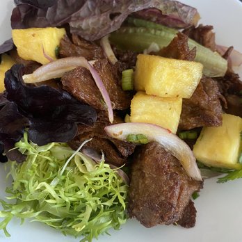 Valla Table - Crispy Vegetarian Duck Salad - Thai Near Me - New York, New York
