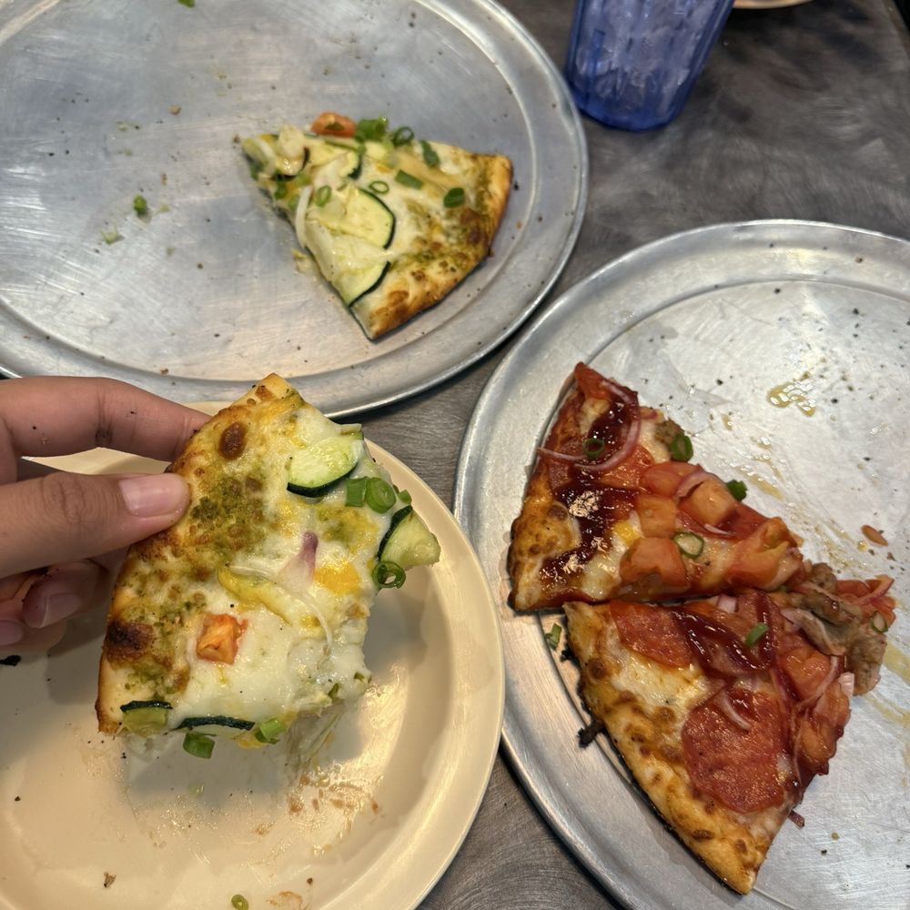 Small sized Garden pesto & Smokehouse combo pizzas Small sized Garden pesto & Smokehouse combo pizzas