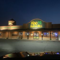 Macadoodles - WTF there closed at 9pm