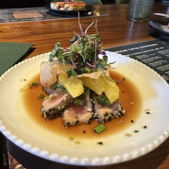 Le Grand - Tuna - Cocktail Bars Near Me - Pasadena, California