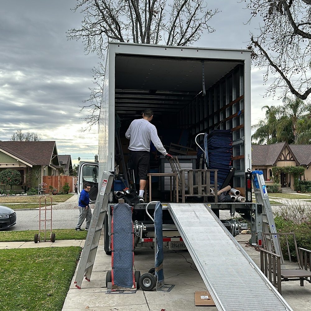 Noble Moving - Packed everything up super well and efficiently. - Movers Near Me Noble Moving - Packed everything up super well and efficiently. - Movers Near Me