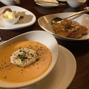 Metropolitan Grill - Lobster bisque and almond scallops!! - American Near Me - Seattle, Washington Metropolitan Grill - Lobster bisque and almond scallops!! - American Near Me - Seattle, Washington