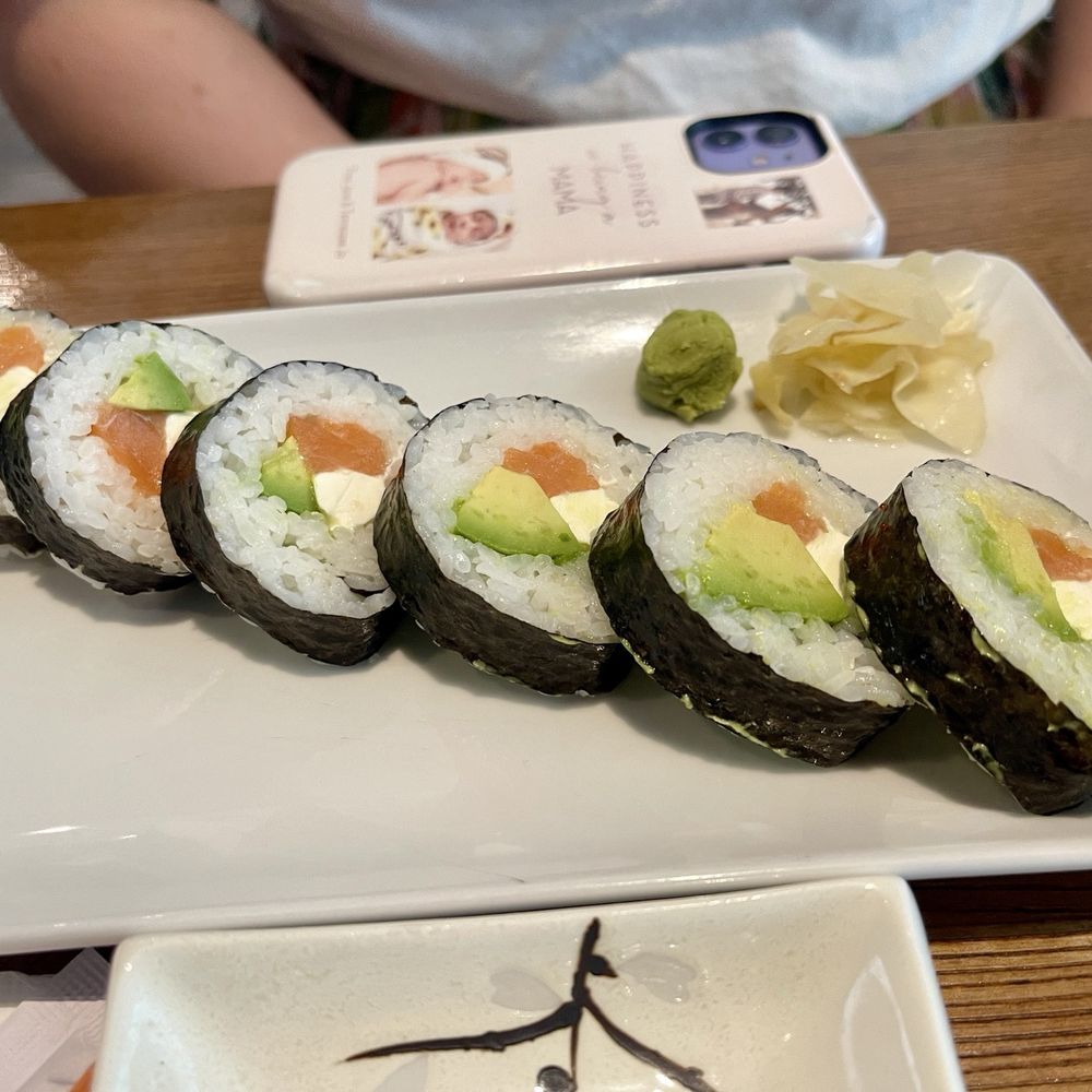 Fuji Ramen - California Roll 8pcs - Japanese Near Me - League City, Texas