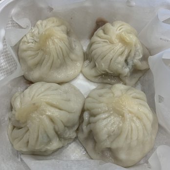 Early Bird Cafe - Steamed Shanghai Dumplings (mushy, textureless, flavorless) - Dim Sum Near Me - Kirkland, Washington