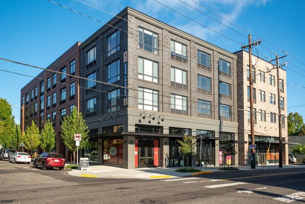 The George Besaw by null