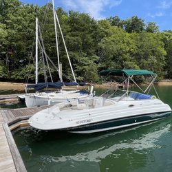 Sherm's Boat Services - Boat @ Smith Mountain Lake