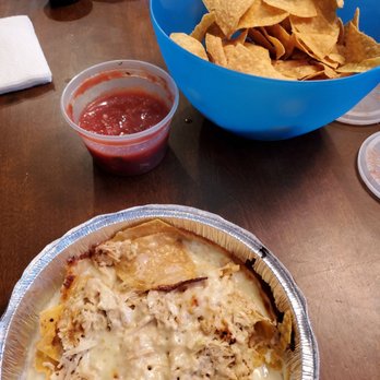 La Tolteca - Buffalo - Chicken (senor nachos) and chips and salsa - Mexican Near Me - Williamsville, New York