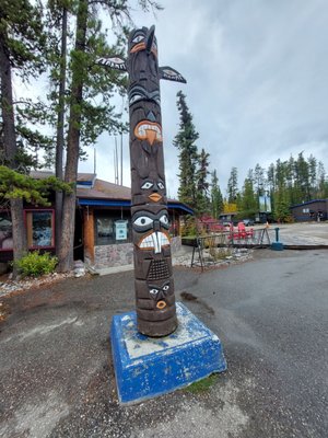 Sunwapta Falls Rocky Mountain Lodge by null