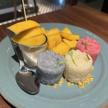 Star Leaf - Sticky rice dessert - Asian Fusion Near Me - Pasadena, California