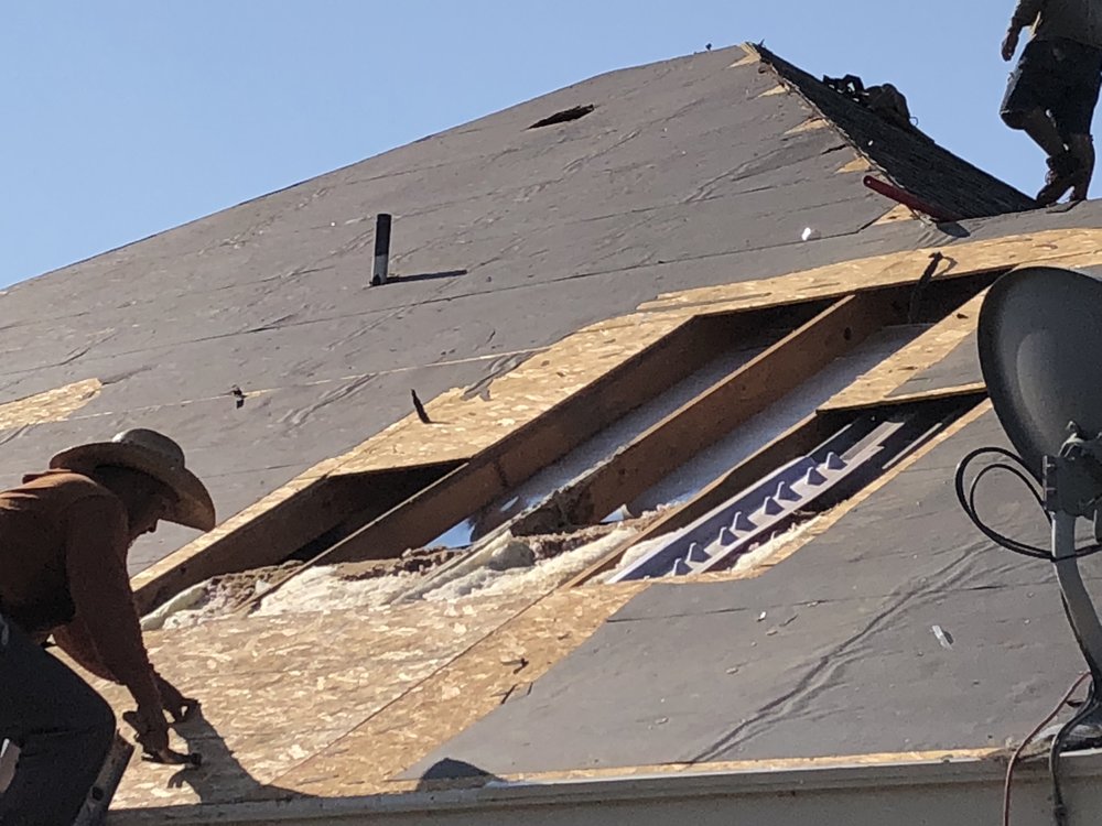 Slide of Lon Smith Roofing & Construction