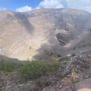 Mount Vesuvius - Inside the Volcano! - Landmarks & Historical Buildings Near Me