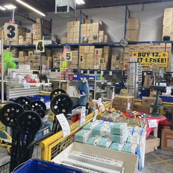 Mr. Stuff Warehouse - Discount Store Near Me - Northridge, California