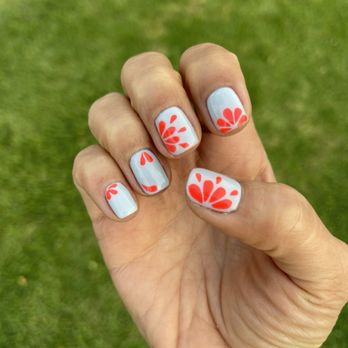 Lux Nail Spa - I wanted a pop of color and this was perfect - Nail Salons Near Me - Los Angeles, California