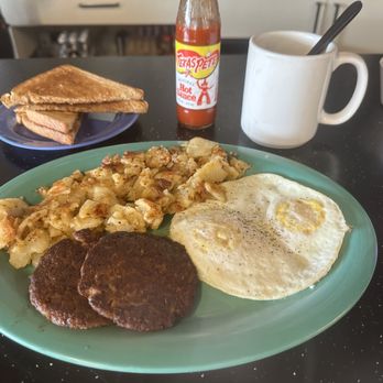 Breakfast Club - The first breakfast is very good and tasty. I recommend this place. Asking waitress: Hennessy, elektra. I come back again. - Breakfast & Brunch Near Me - Pompano Beach, Florida