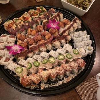 ENSUI SUSHI - Sushi platter assortment - Sushi Bars Near Me - Del Mar, California