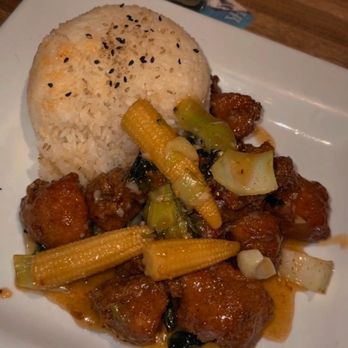 Yard House - Orange Chicken - New American Near Me - New York, New York