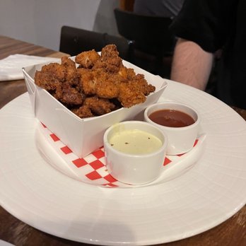 Fond - Find Fried Chicken Bites - Asian Fusion Near Me - Lahaina, Hawaii