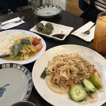 Aroy Dee Thai Kitchen - Thai Fried Rice, Green Curry, dumplings, Thai Ice Tea - Thai Near Me - New York, New York Aroy Dee Thai Kitchen - Thai Fried Rice, Green Curry, dumplings, Thai Ice Tea - Thai Near Me - New York, New York