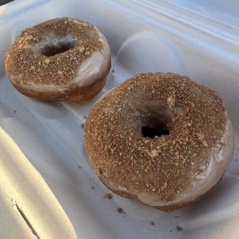 Maui Ono Donuts - A couple 'o freshies! - Donuts Near Me - Kihei, Hawaii Maui Ono Donuts - A couple 'o freshies! - Donuts Near Me - Kihei, Hawaii