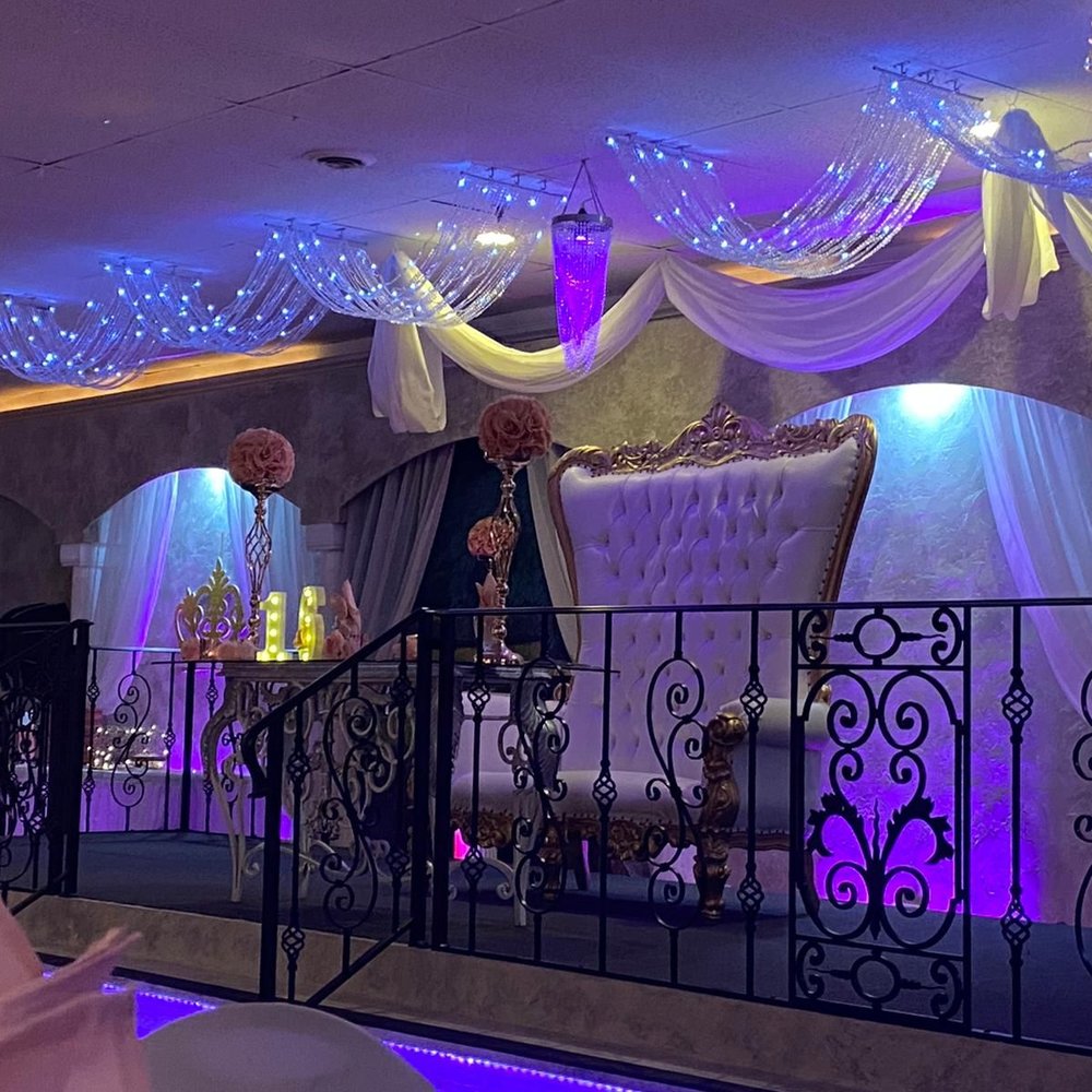 Royal Courtyard - Venues & Event Spaces Near Me - Virginia Beach, Virginia Royal Courtyard - Venues & Event Spaces Near Me - Virginia Beach, Virginia