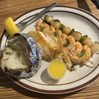 Shrimp House - Grilled Seafood Sampler - Seafood Near Me - Arcadia, California