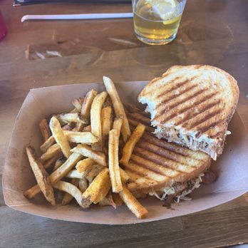 Red Crow Brewing Company - Breweries Near Me - Olathe, Kansas Red Crow Brewing Company - Breweries Near Me - Olathe, Kansas