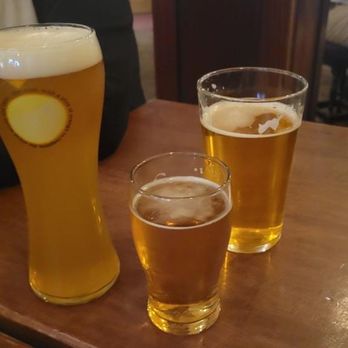 The Crown and Anchor - Beer - Pubs Near Me - London, XGL