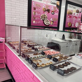 The Stuffed Cookie - Cookies, ice cream & custom made ice cream sandwiches! - Ice Cream & Frozen Yogurt Near Me - Brandon, Florida The Stuffed Cookie - Cookies, ice cream & custom made ice cream sandwiches! - Ice Cream & Frozen Yogurt Near Me - Brandon, Florida
